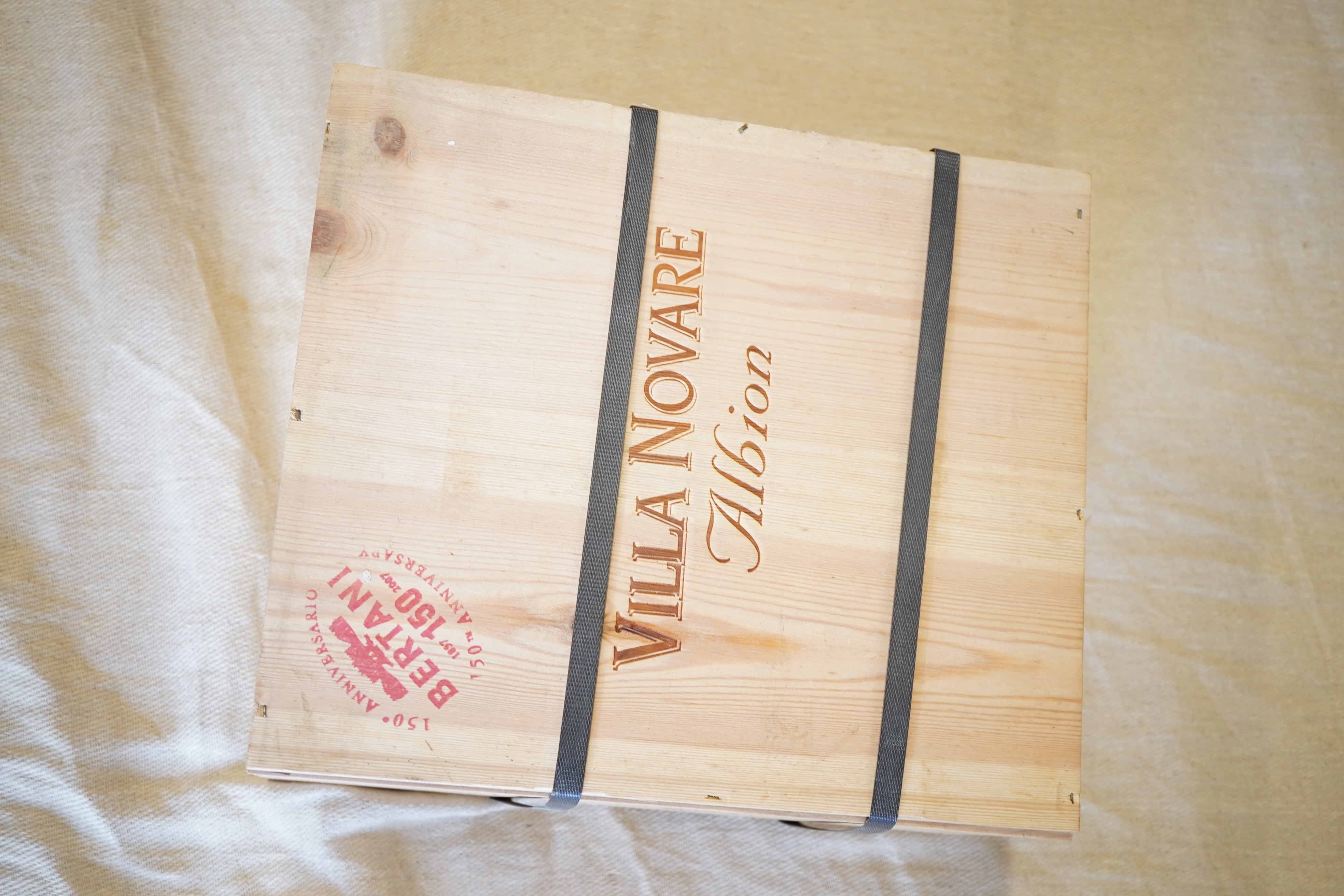 Bertani, Villa Novare Albion, 2003